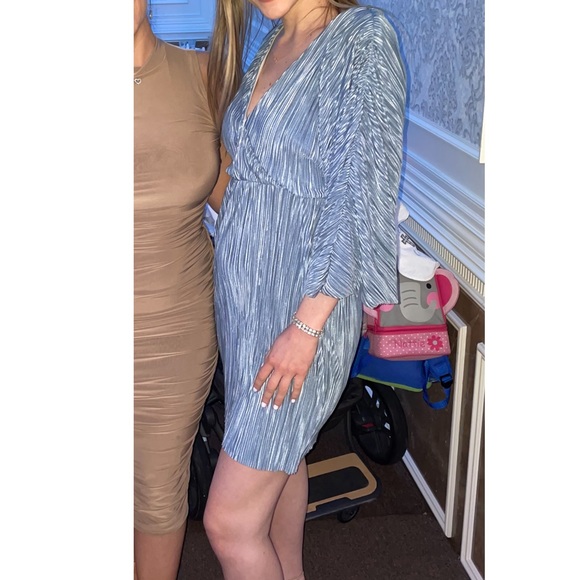 MISGUIDED DRESS - Picture 3 of 10